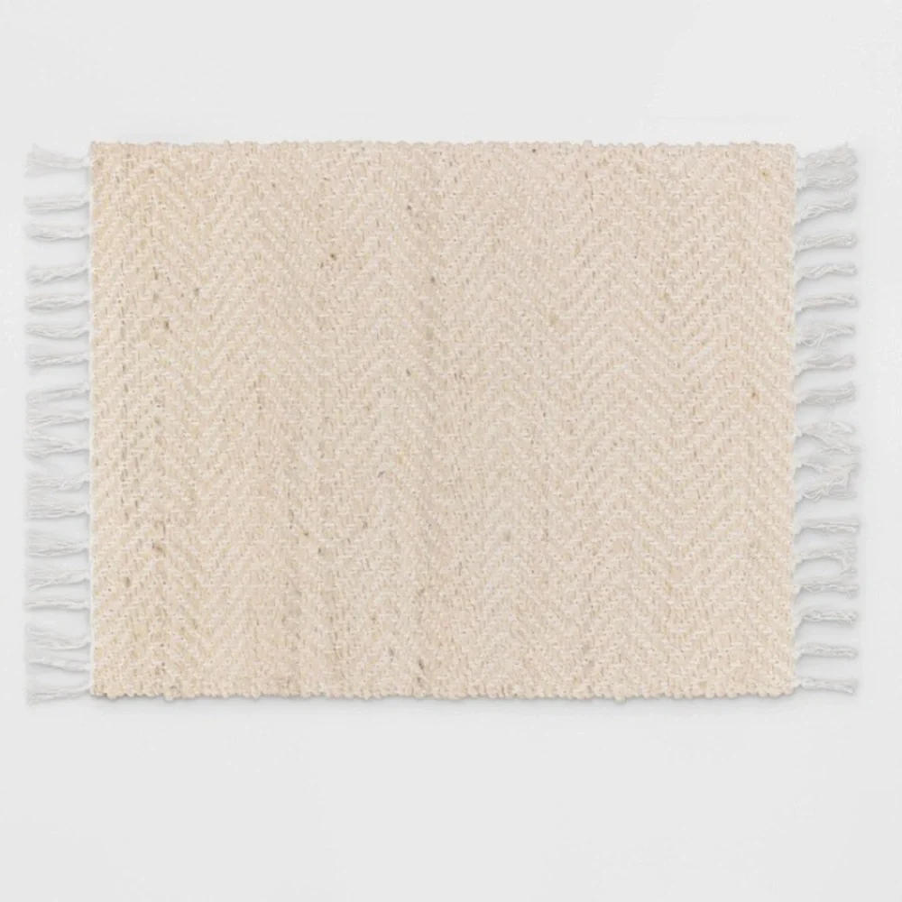 NWT Handloom Woven Accent Rug 2’ X 3’ Natural/Ivory from Threshold